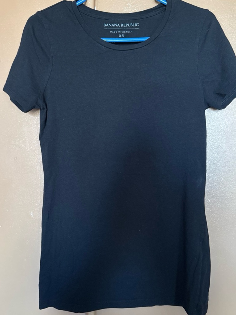 Banana Republic Black Short-Sleeve Crewneck Tee